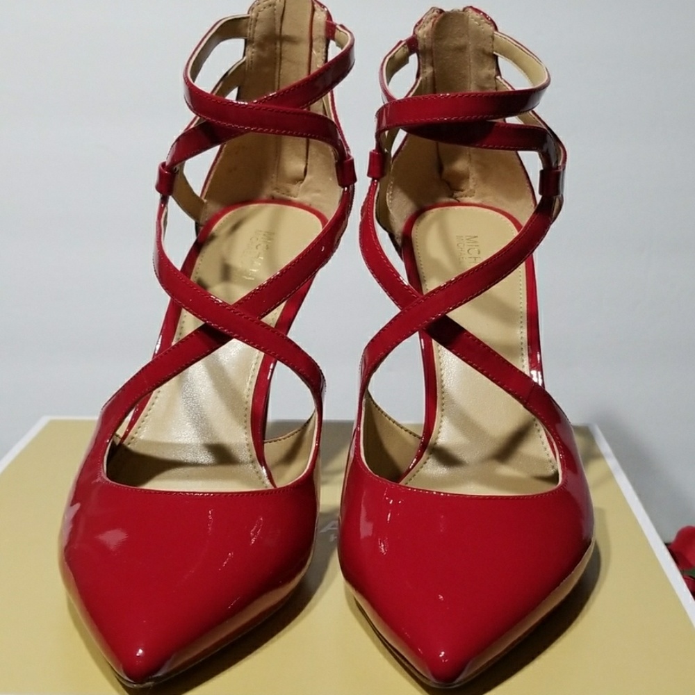 Michael Kors Pump - Picture 5 of 7